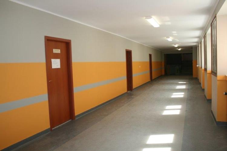 ремонт коридора в школе